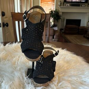 So wedge sandals from Kohls.
